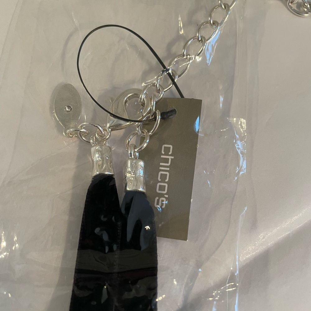 Chico’s Arlo black velvet and silver tone necklace 28” with 4” extender NWT - Picture 6 of 7